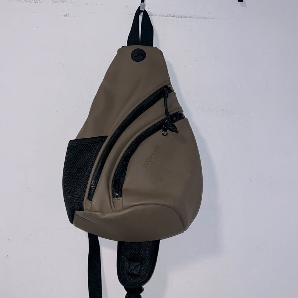 DUCHAMP LONDON Military Green and Black Rubberized Sling Bag